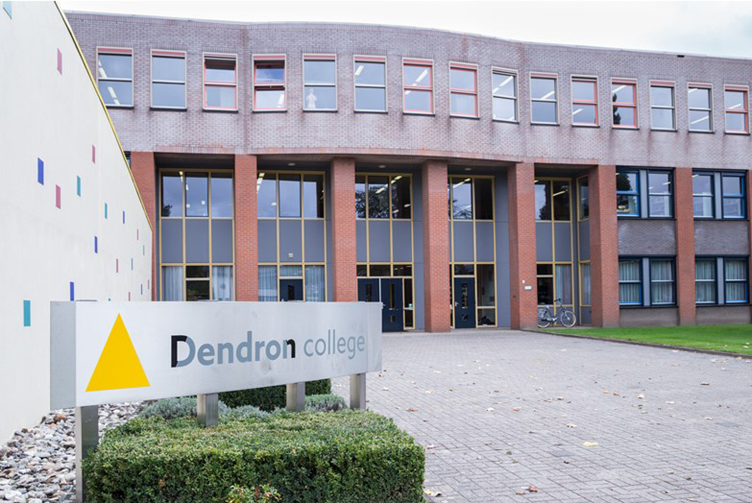 Voorkant Dendron college