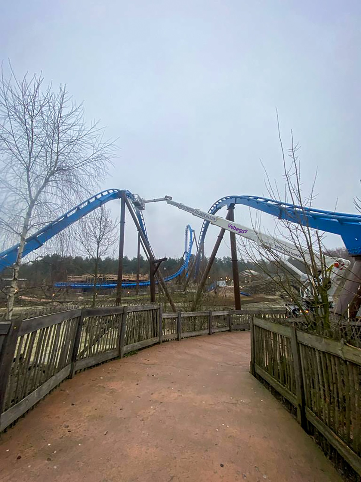 Toverland Fenix Achtbaan Reinigen Glas En Gevel (2) (1)