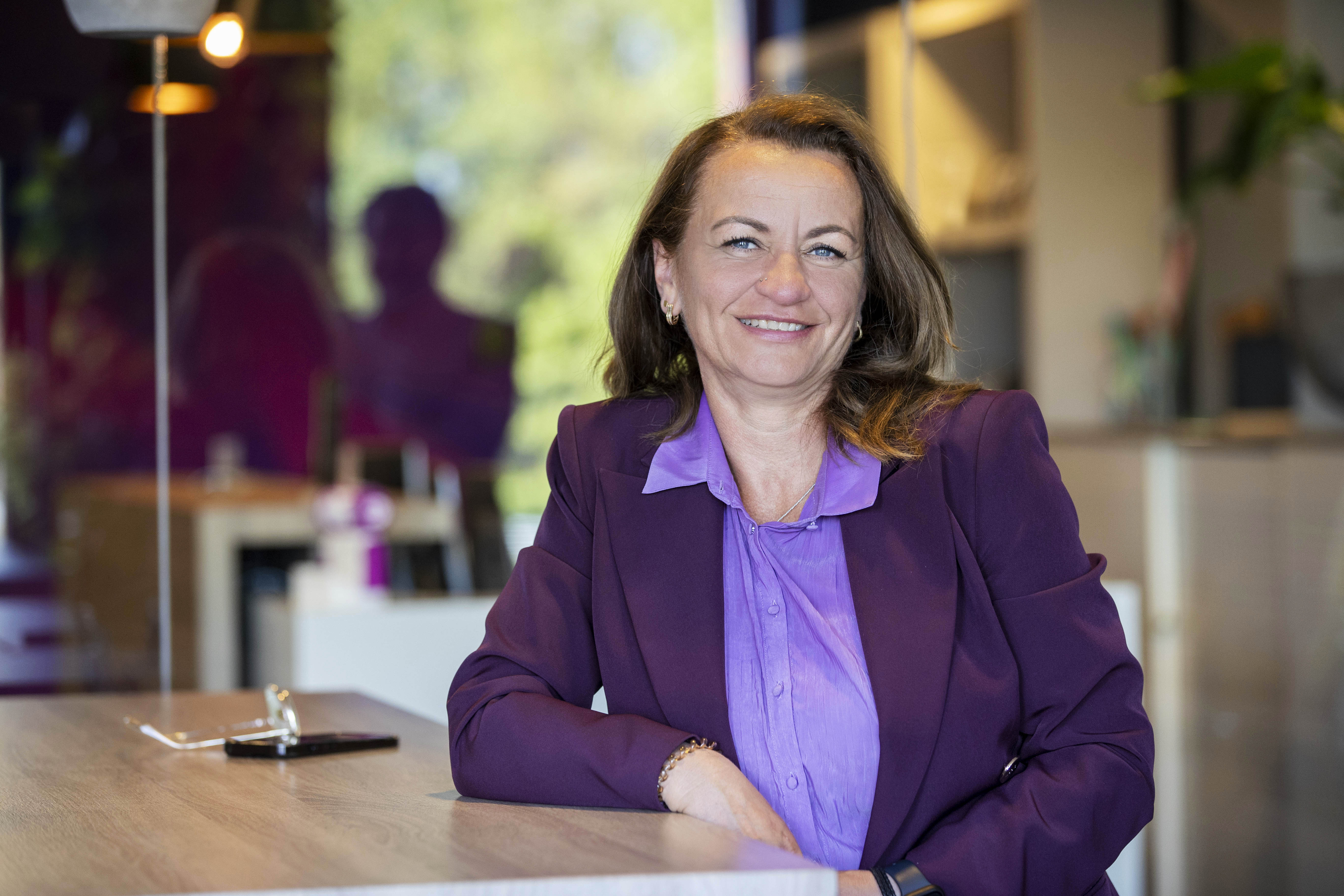 Close Up Projectmanager Aan Tafel