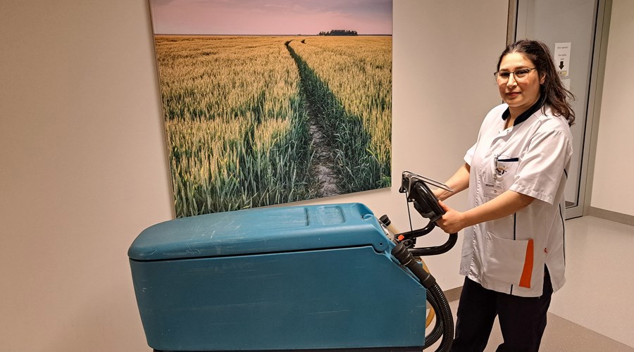 Fatiha Vloeronderhoud Vloerspecialist Hago Zorg