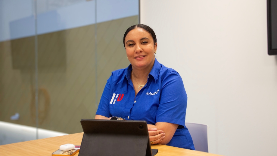 Lamiae Cruciale Schakel Hogeschool Utrecht Vebego Cleaning Services (8)