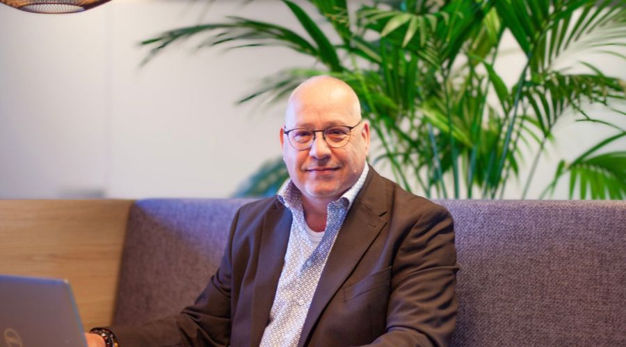 Marcel Van Der Roest Banner