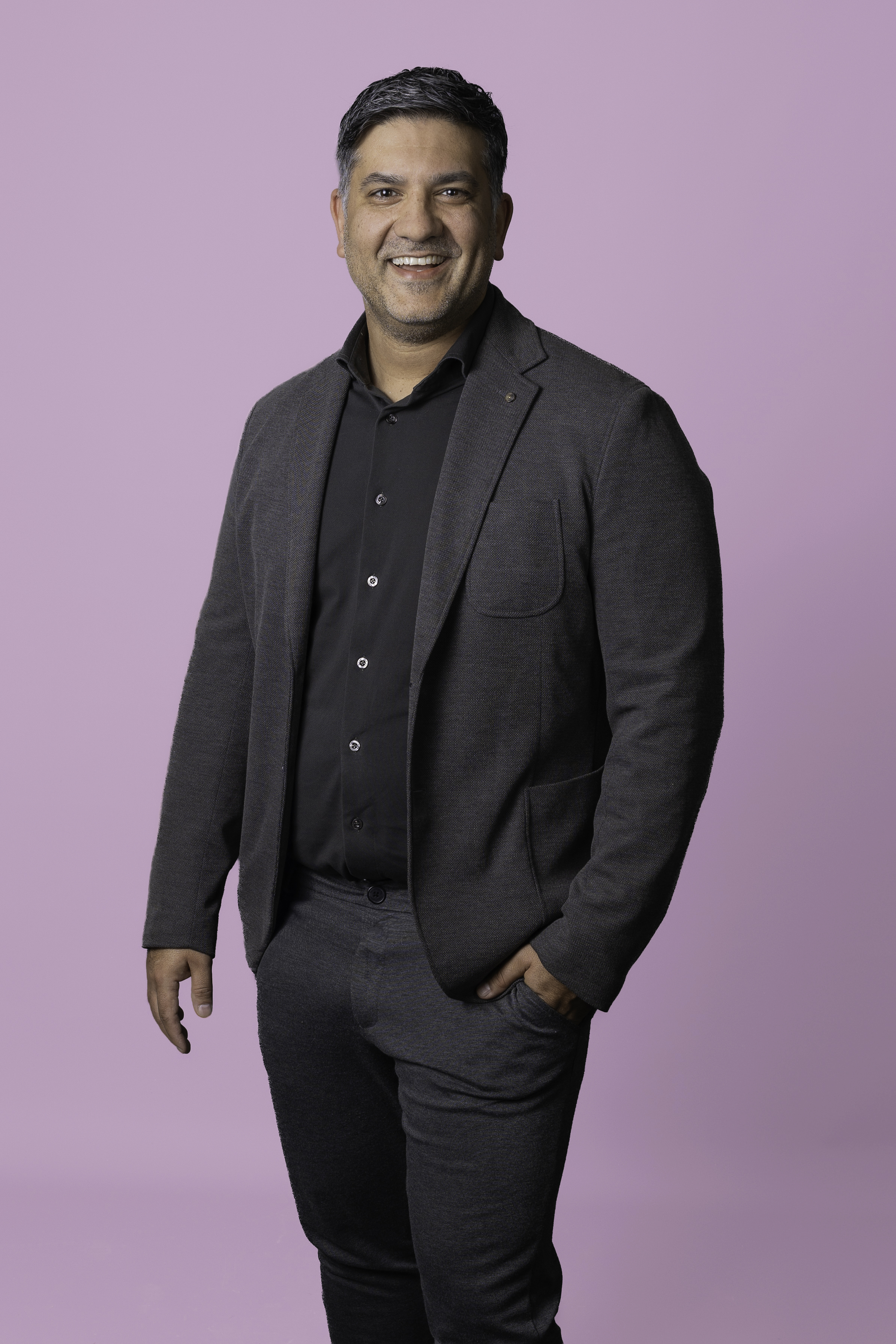 Rajeev Fullbody Fotostudio Staand