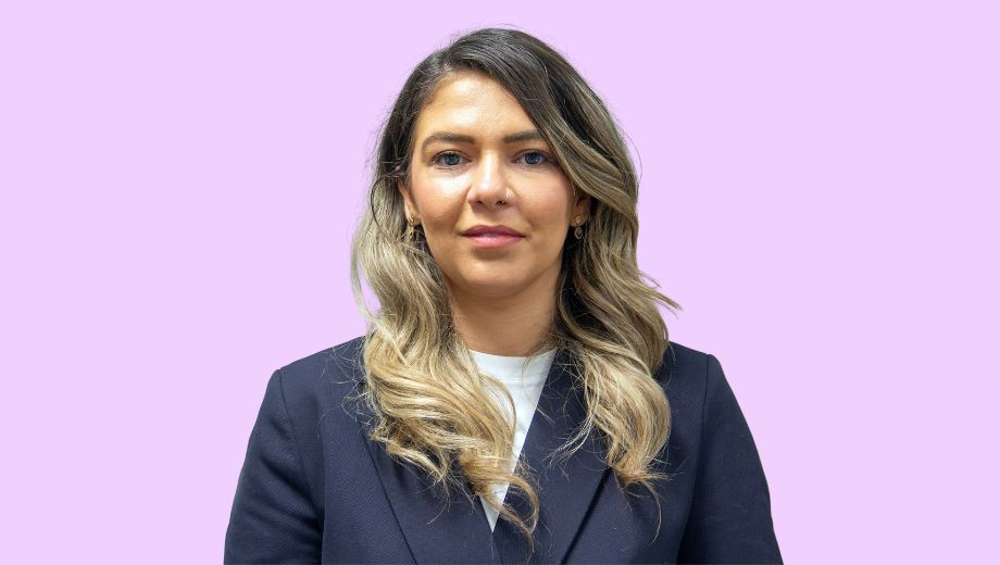 Ayse Ziggo Dome Roze