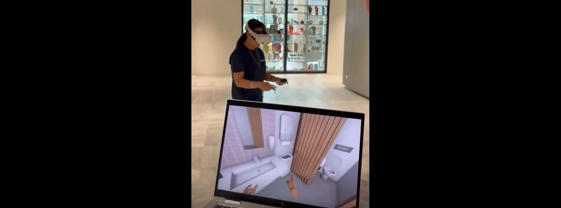 Collaga Met VR Bril En Laptop 4