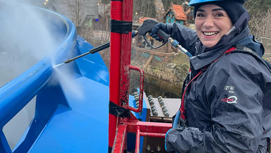 Toverland Fenix Achtbaan Reinigen Glas En Gevel (6)